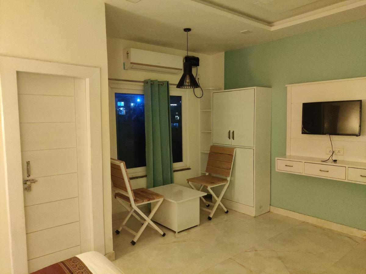 The Sweven Rishikesh Hostel Buitenkant foto