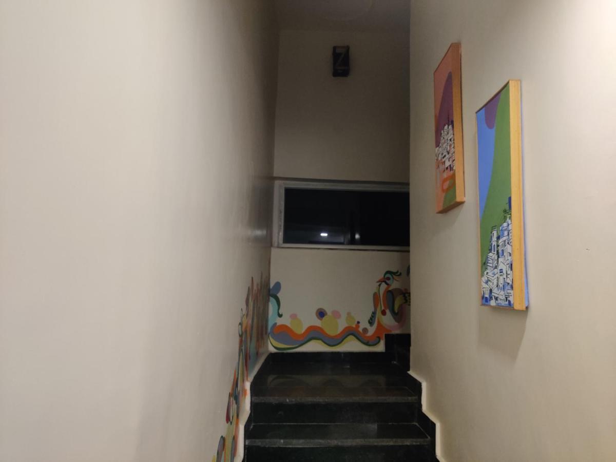The Sweven Rishikesh Hostel Buitenkant foto